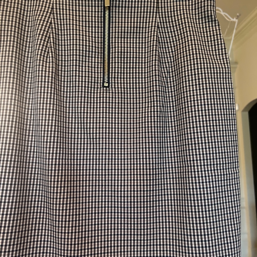 Skirt - Picture 3 of 3